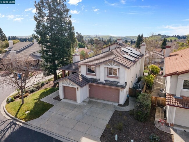 Photo - 342 Newcastle Ln