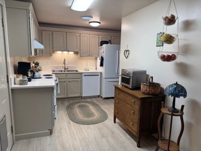 Photo - Updated home in a desirable SE neighborhood on a large lot