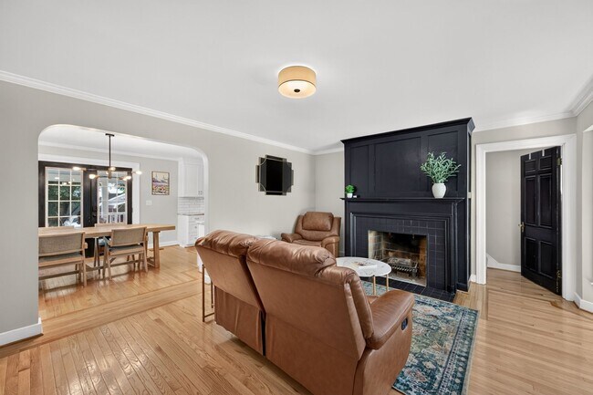 3104 Eagle Pass