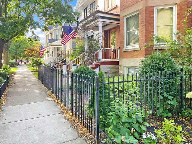 Photo - 1934 W Grace St Unidad 2