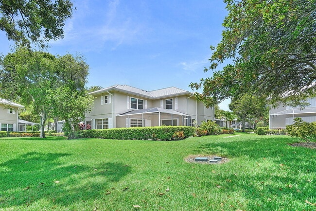 Photo - 2442 SW Danbury Ln