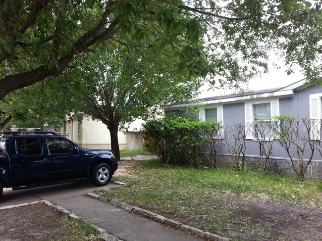 Photo - 20322 Mountaindale Dr