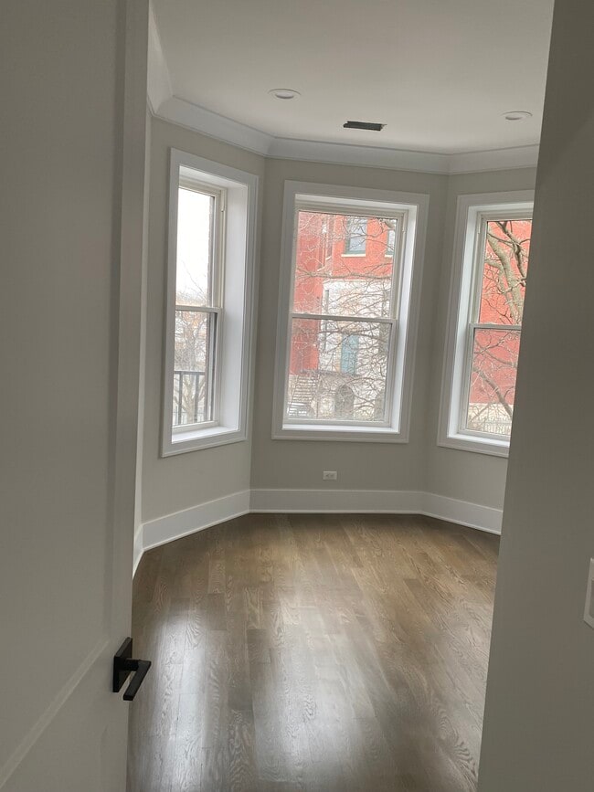 Building Photo - 3402 S Bell Ave Unit #2 Rental