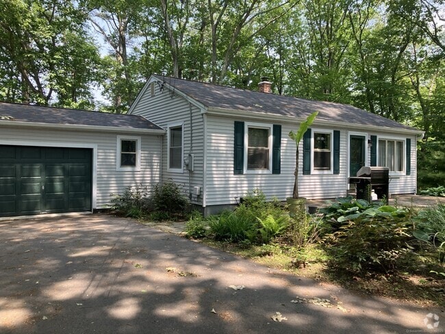 Building Photo - 229 Wauregan Rd Rental
