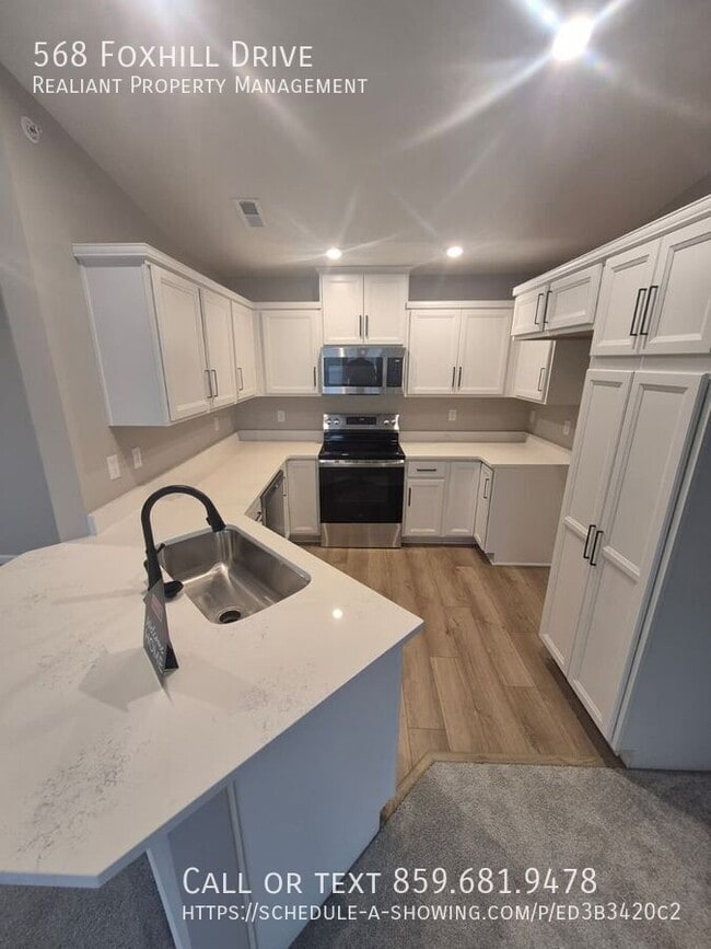 Photo - 568 Foxhill Dr