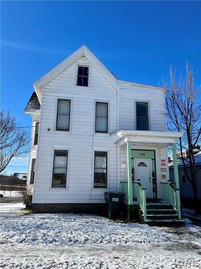 Building Photo - 146 E 2nd St