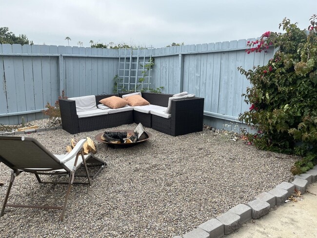 Photo - 609 S Cedros Ave Unit 609