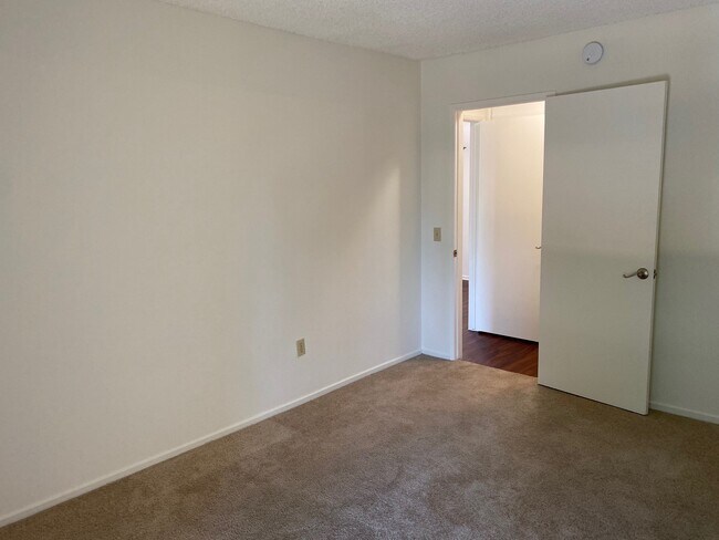 Concord Square Apartments