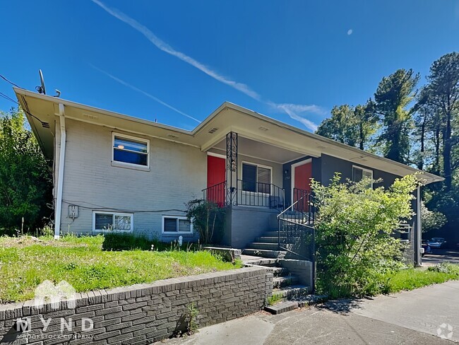 Building Photo - 1731 Morehead Ave Rental
