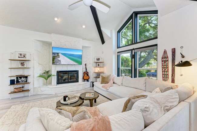 Photo - 8102 17th Ave W