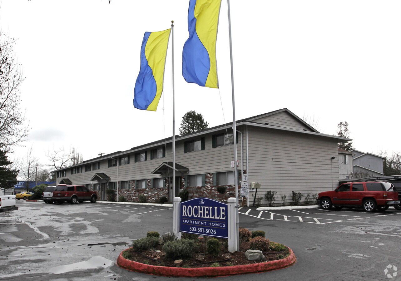 The Rochelle Apartment Homes - The Rochelle Apartment Homes
