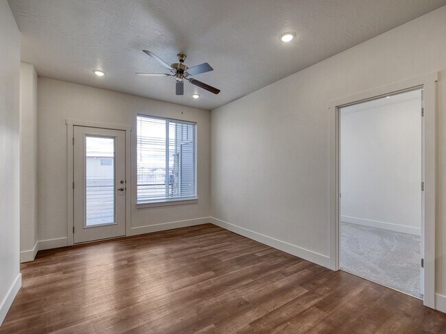 Ceiling Fan in Living Room