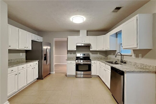 Photo - 610 Wildberry Trce