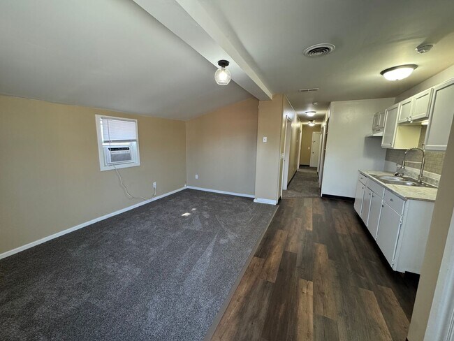 Photo - 80 Williams Unit Reynolds  1