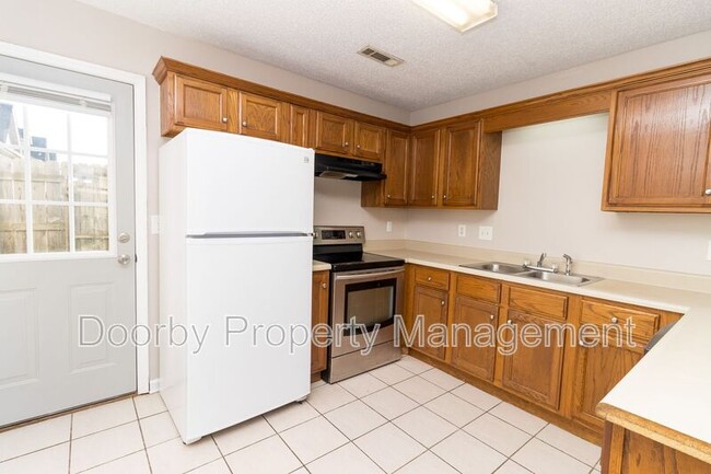 Photo - 464 Guyler St Unit 464