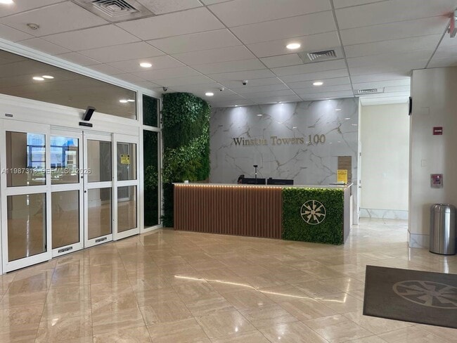 Building Photo - 250 174th St Unit 2008