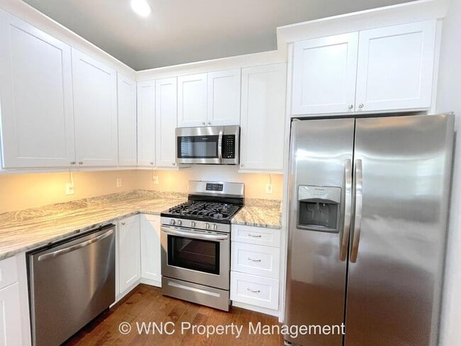 Photo - 72 Leyland Cir