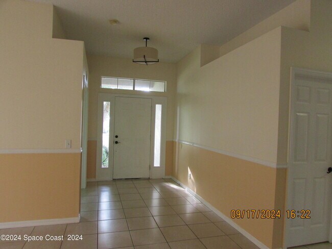 Photo - 1065 Sedgewood Cir