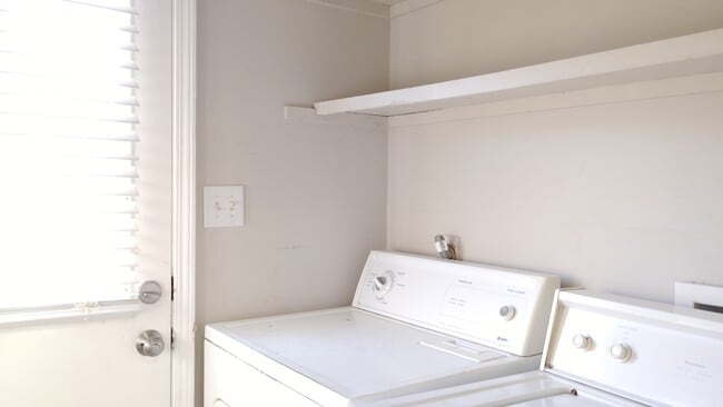 Photo - 801 Burcale Rd Unit K1