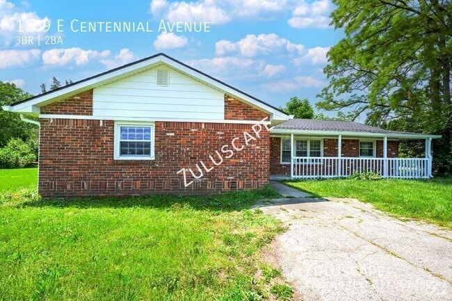 Building Photo - 1509 E Centennial Ave Rental