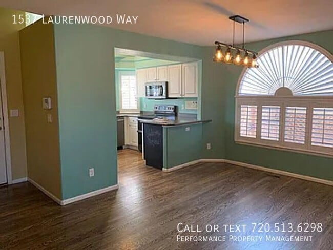Photo - 1537 Laurenwood Way