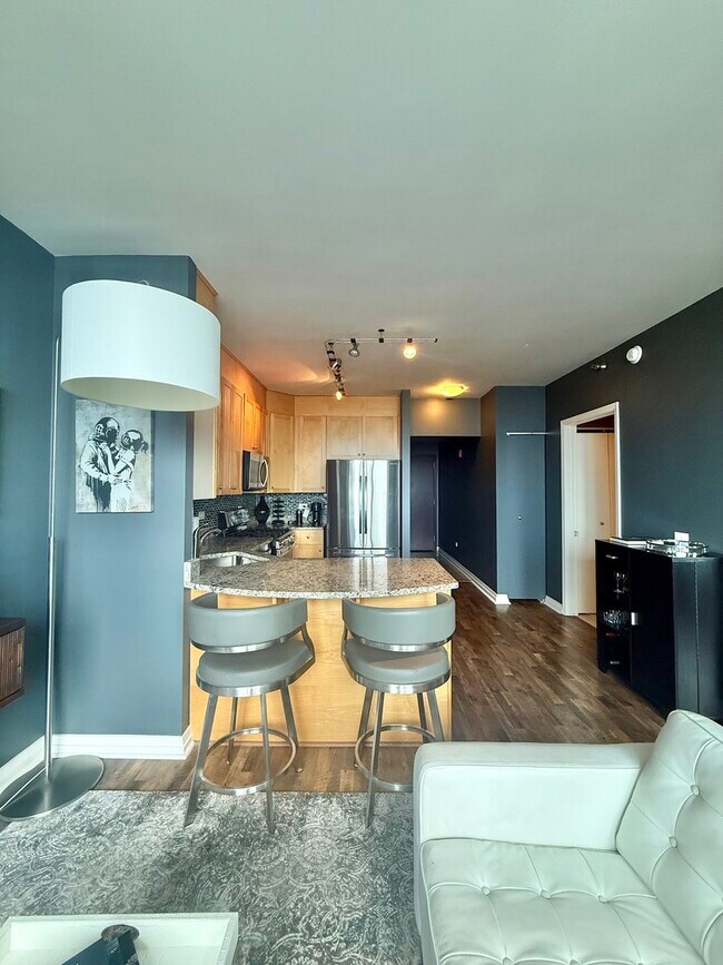 Photo - 33 W Ontario St Unit 51G