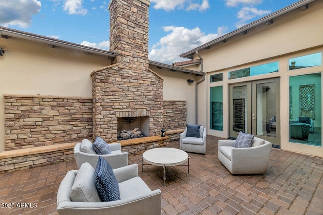 5413 E Juniper Cyn Dr