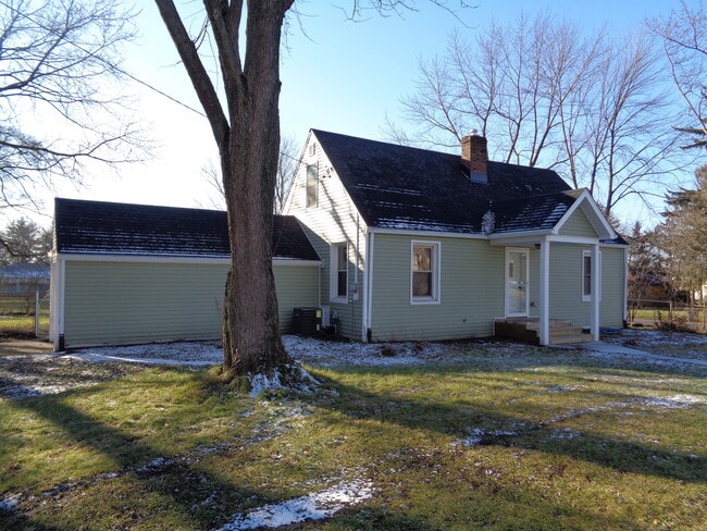 Photo - 218 E Milham Ave Casa