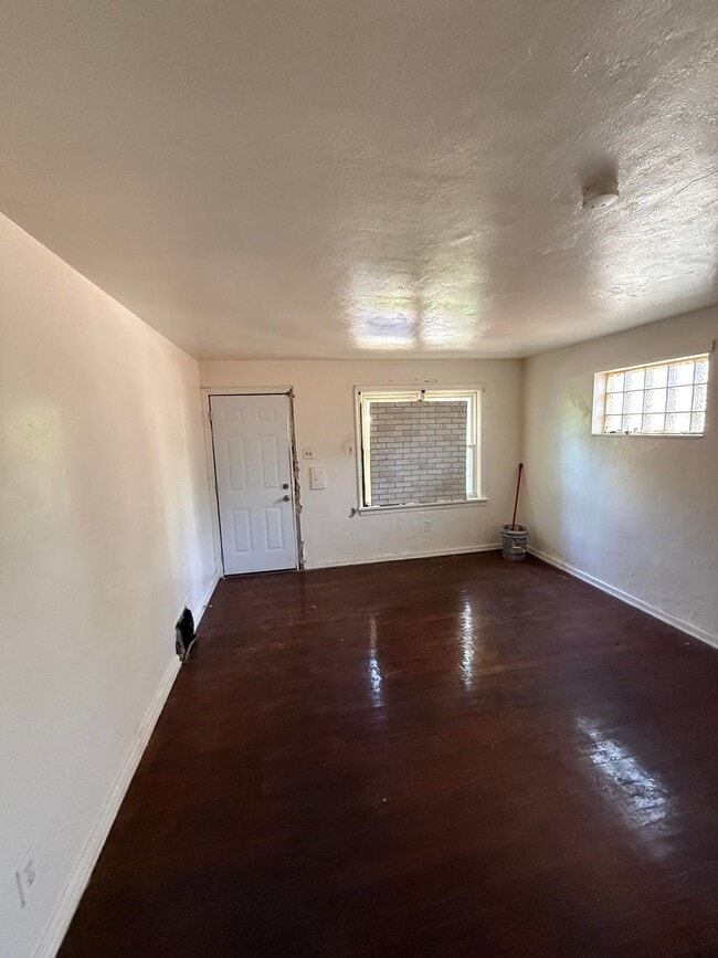 Photo - 5662 Maffitt Ave