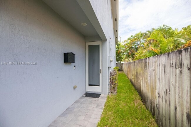 Photo - 619 SW 17th St