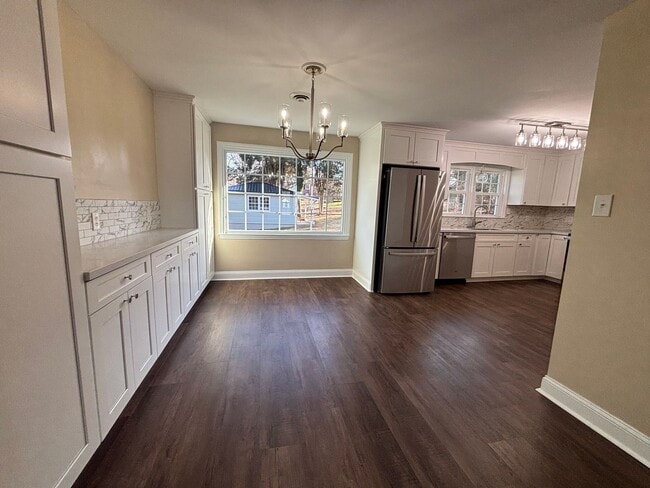 Photo - Radford 3 Br/2.5 Ba, Available for rent