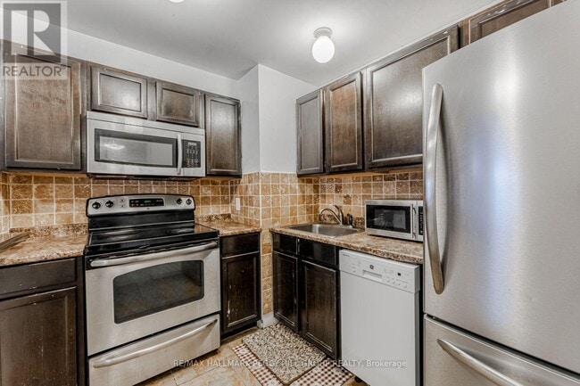 Photo - 30 Jessica Dr