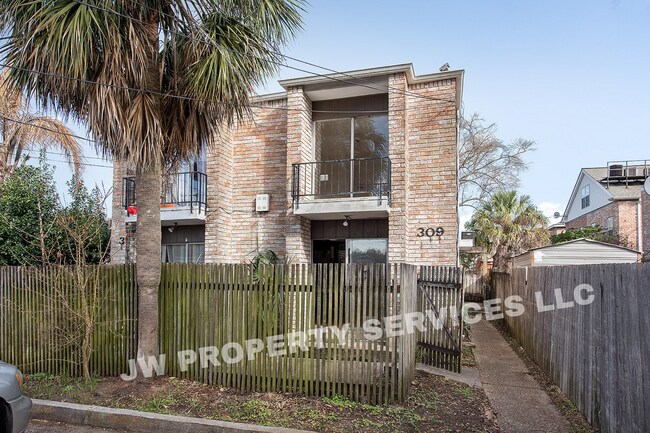 Photo - 311-311 Lilac St Unit 309