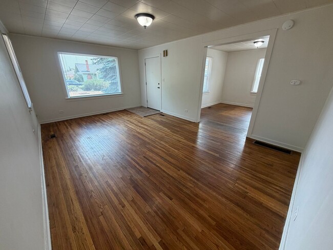 Photo - Adorable Shadle Bungalow - 2 Bed, 1 Bath