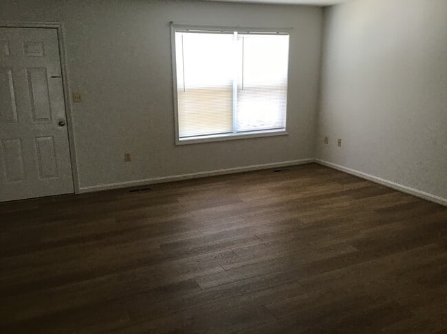 Photo - 542 Highland Towne Ln
