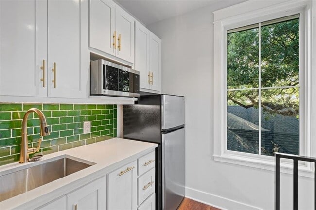 Photo - 1801 Alta Vista Ave