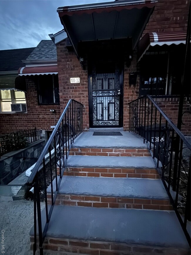 Photo - 108-32 175th St