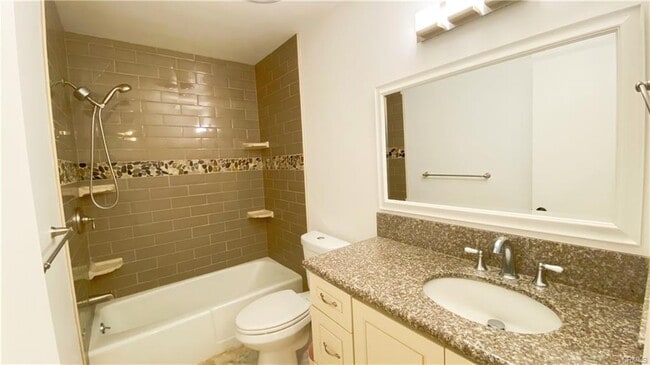 Photo - 5901 Canterbury Dr Unit 5901 Canterbury Dr # 11