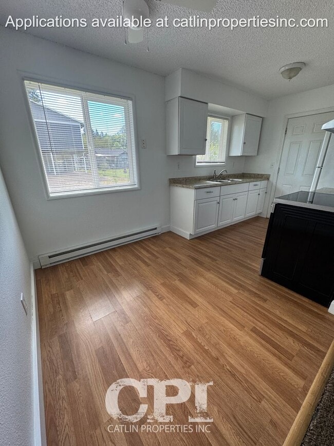 Photo - 1110 N. St- Kelso, WA