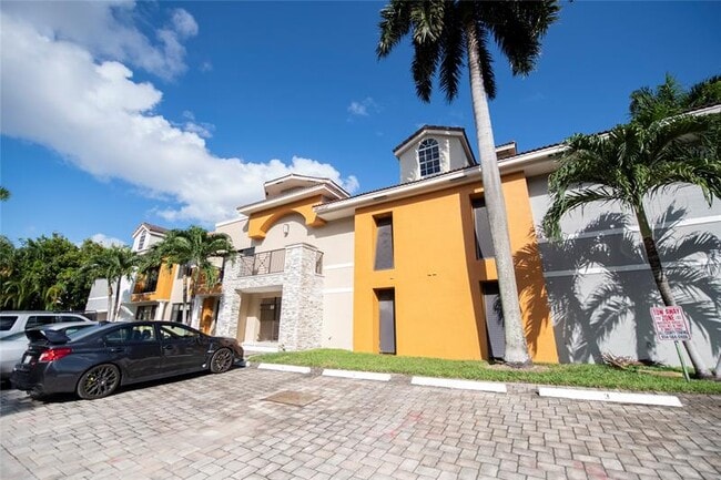 Building Photo - 64 Isle of Venice Dr Unit 26