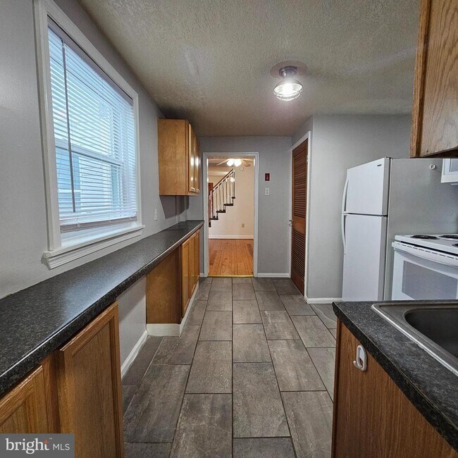 Photo - 3419 Chestnut Ave