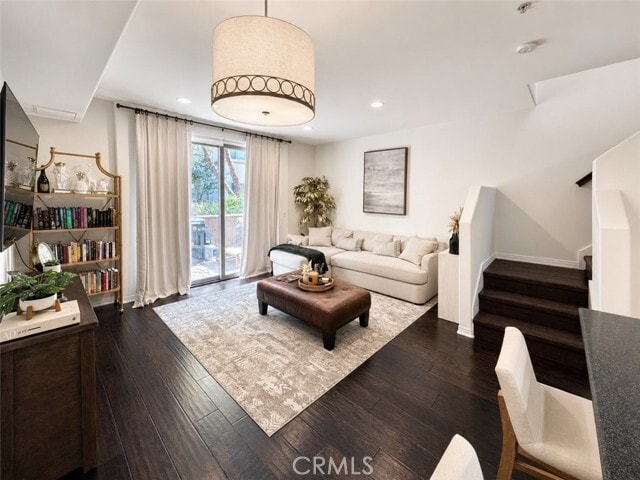 Photo - 931 E Walnut St Unidad 213