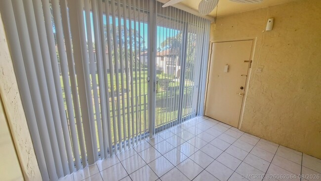 222 Pine HOV Cir Unit B-2