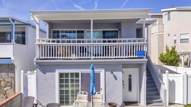 Photo - 9 month winter lease on Balboa Peninsula! No yearly leases Unidad A