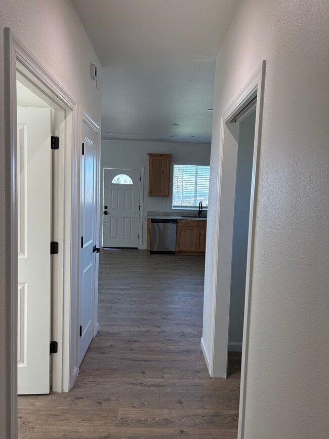 Photo - 1329 Taylor Ln