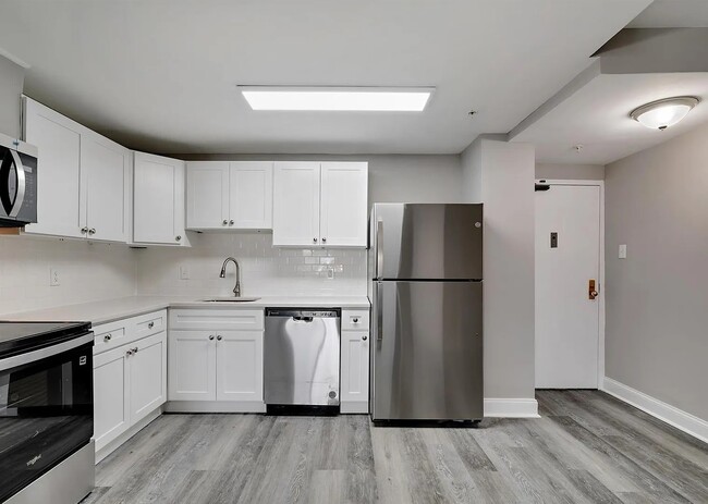 Photo - 28 Allegheny Ave Unidad 2502