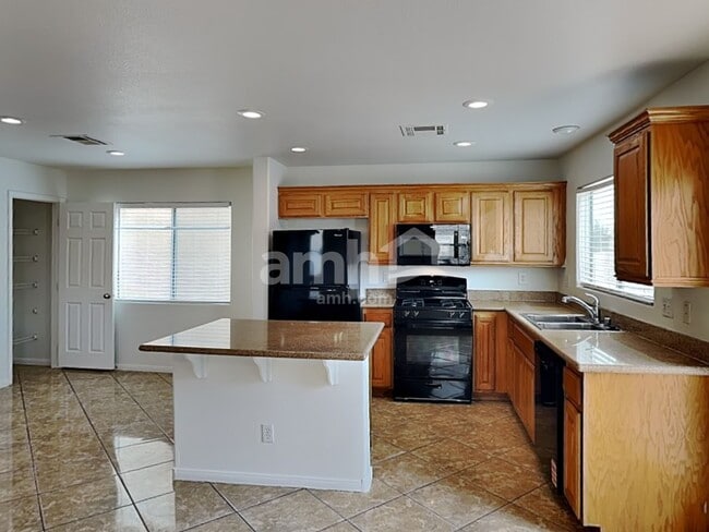 Photo - 6473 Karlsen Ct