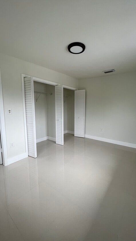 Photo - 3515 NW 13th St (Miami, FL)