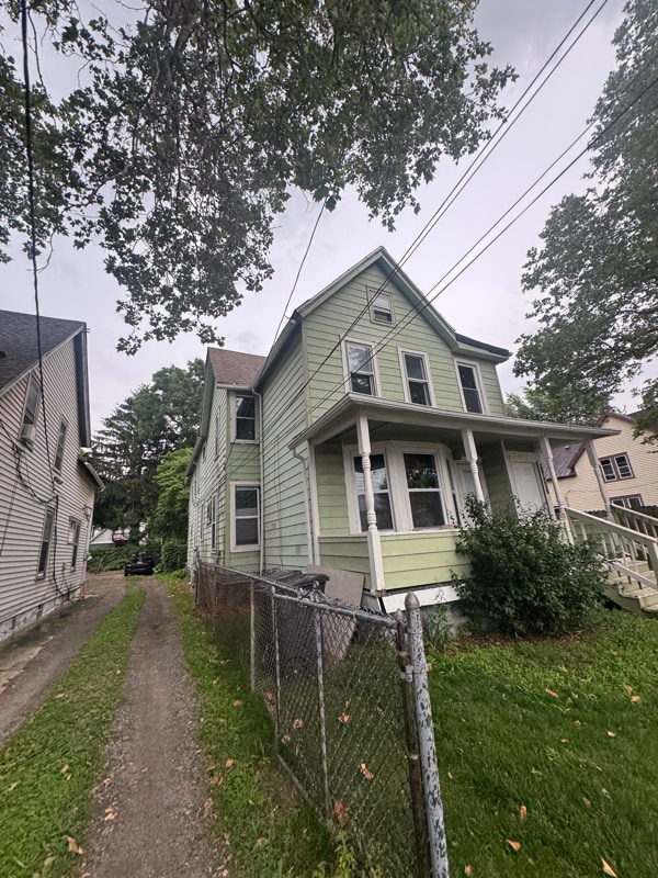 Building Photo - 1427 E 51st St Unit up Rental