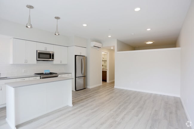 Photo - Ella Marie Apartments